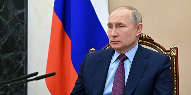Putin: Dar bir kulüp kontrol ediyor