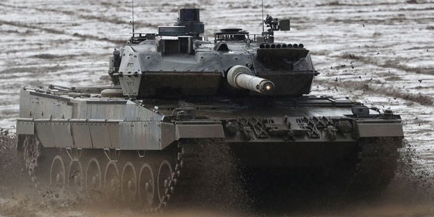 Putin: Gövdesinde haç bulunan Leopard tanklarıyla tehdit ediliyoruz