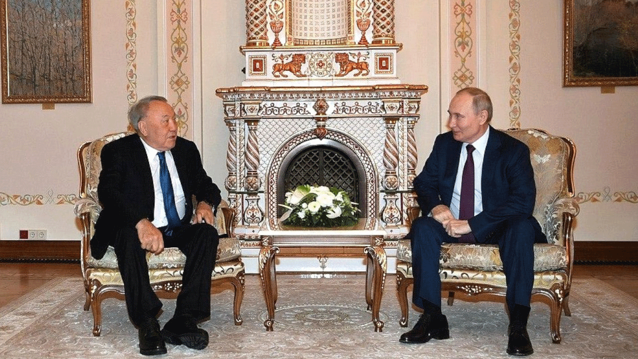 Putin ile Nazarbayev "bir konutta" toplantı yaptılar!