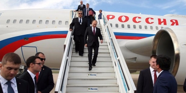 Putin İstanbul'a geldi