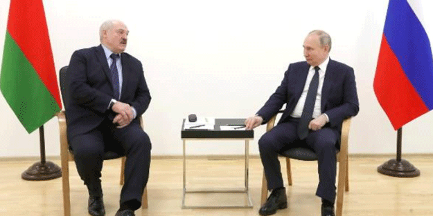 Putin, Lukaşenko ile bir araya geldi