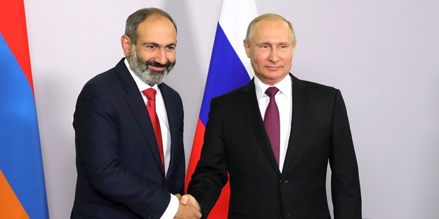 Putin, Paşinyan ile görüştü