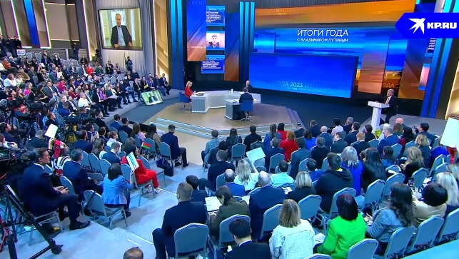 Putin, Putin’e öyle bir soru sordu ki ortalık karıştı