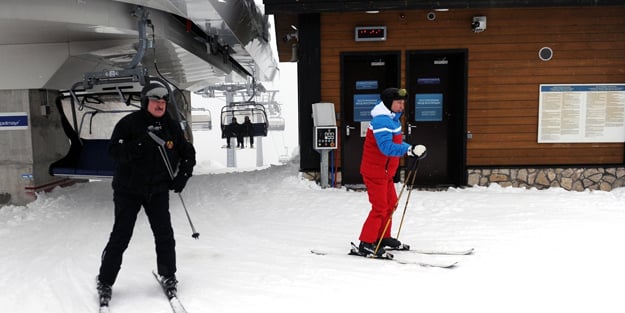 Putin ve Lukaşenko'nun kayak keyfi