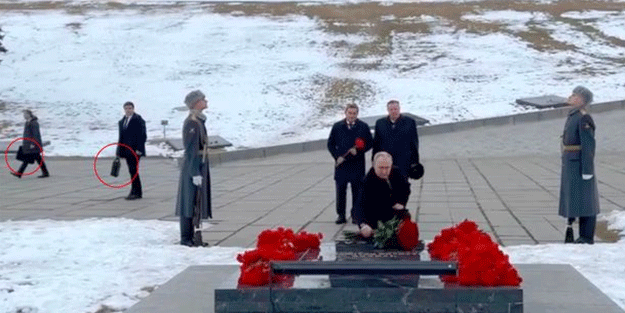 Putin'den açık tehdit! Bakın o çantaların sırrı ne?