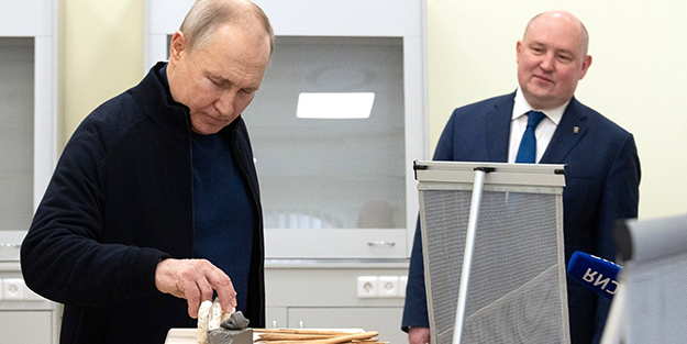 Putin'den gerilimi had safhaya çıkaracak adım! Füzeler ateşlenip İHA'lar her an havalanabilir