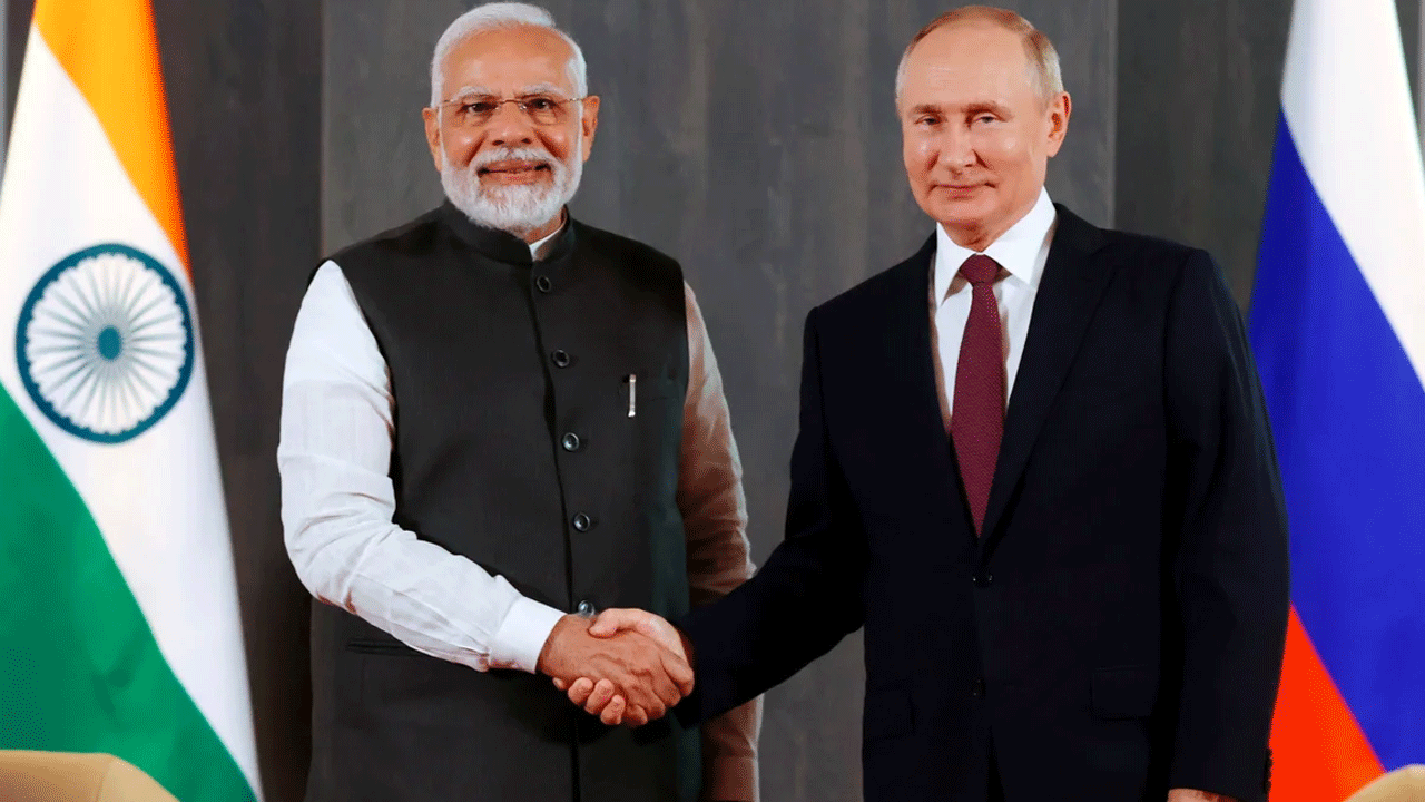 Putin'den Hindistan hamlesi