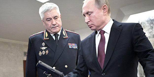 Putin'den sert sözler! 