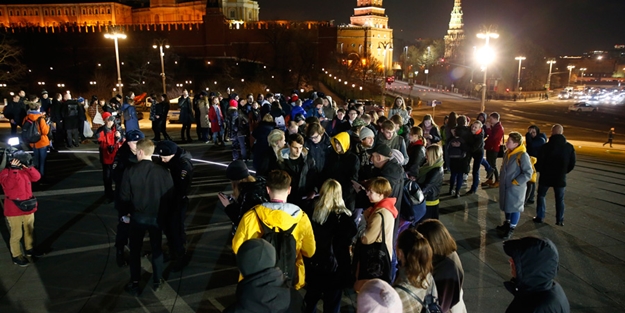 Putin'e büyük şok! Muhalifler sokağa döküldü