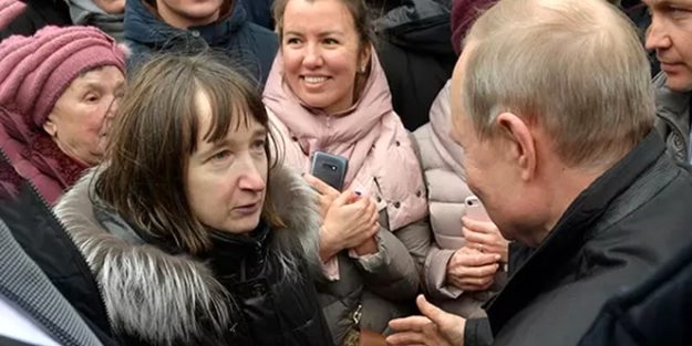 Putin'i utandıran soru! Kızardı, cevap vermedi