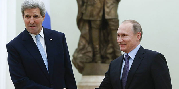 Putin'den Kerry'i şok eden espri!