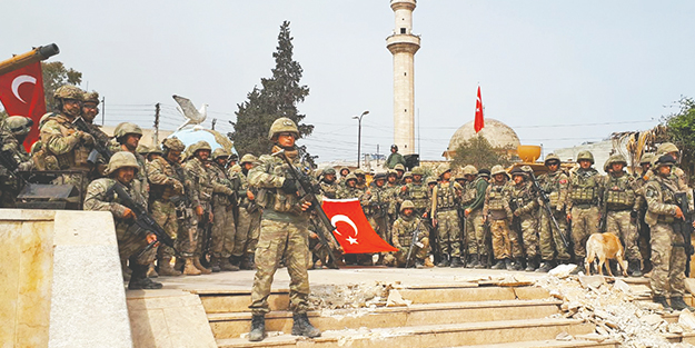 Putları devrildi, paçavraları indi!