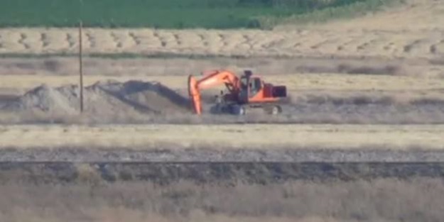 PYD, sınırda hendek kazmaya başladı!