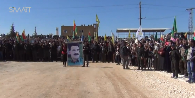 PYD cenazesinde 'Apo' posteri!