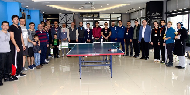 Rabia Spor Merkezinde masa tenisi heyecanı