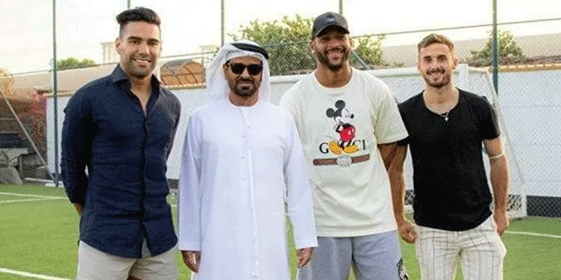 Galatasaraylı futbolcular Birleşik Arap Emirlikleri'ne gitti