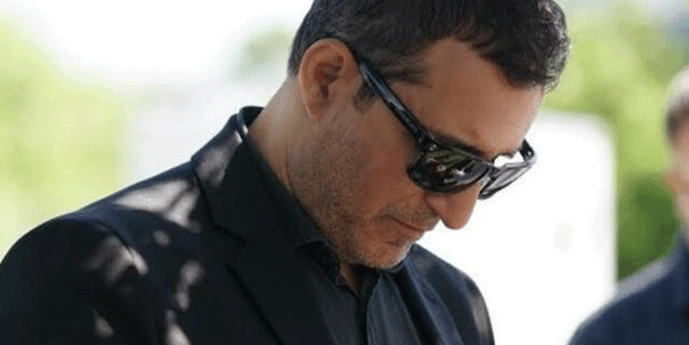 Rafet El Roman'ın aldığı acı haberle yıkıldı