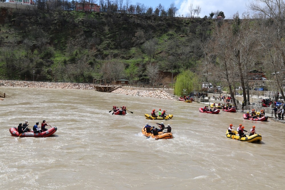 Raftingciler, Munzur’da Milli Takım için hazırlanıyor 