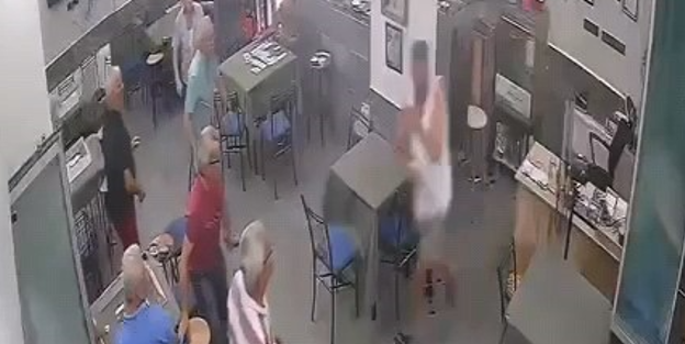 Rahat tavırlarıyla dikkat çekmişti! İşletmeciyi böyle bıçakladı