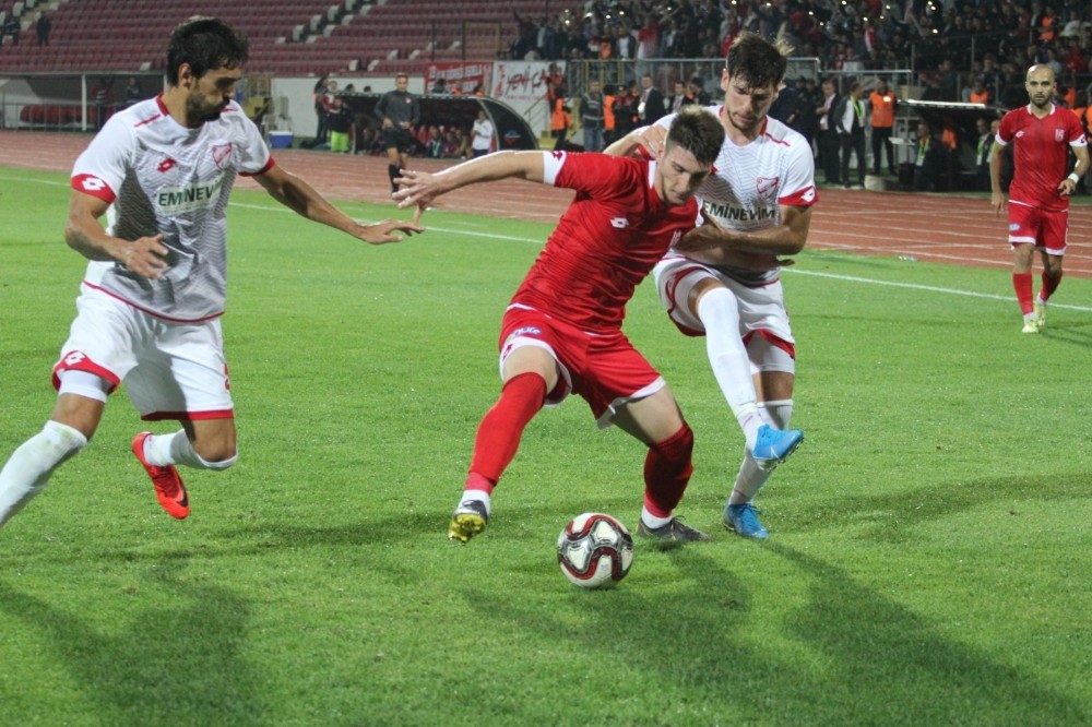 Rahmi Anıl Başaran’a Başakşehir ve Kasımpaşa talip 