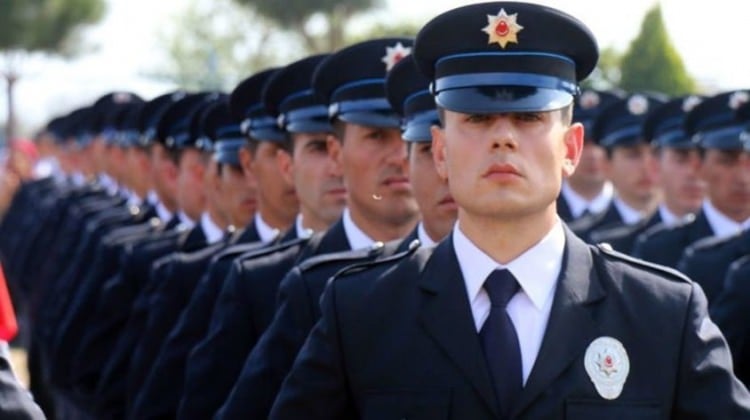 Rakam açıklandı! 10 bin polis alınacak