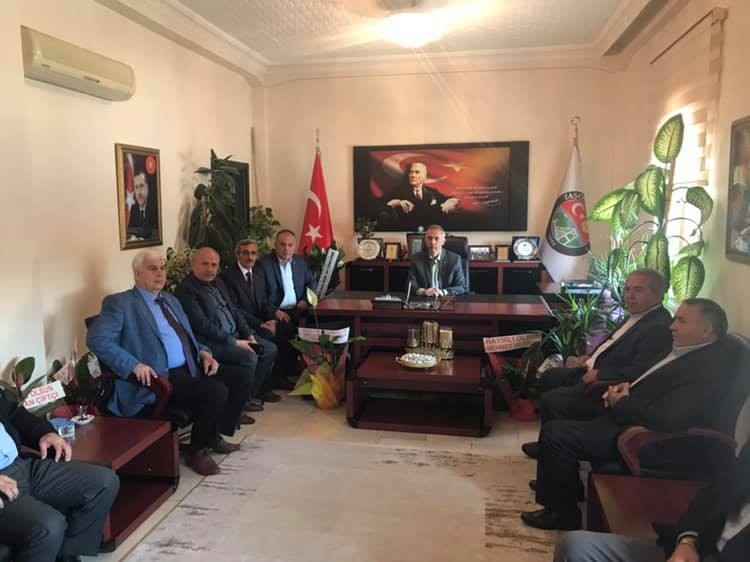 Rakip partilerden Başkan Öztürk’e tebrik 