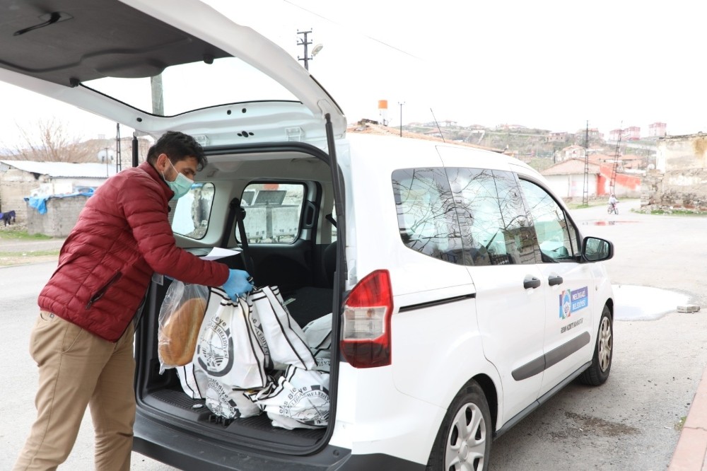 Ramazan ayında yardım paketleri yine ihtiyaç sahiplerine ulaştı 
