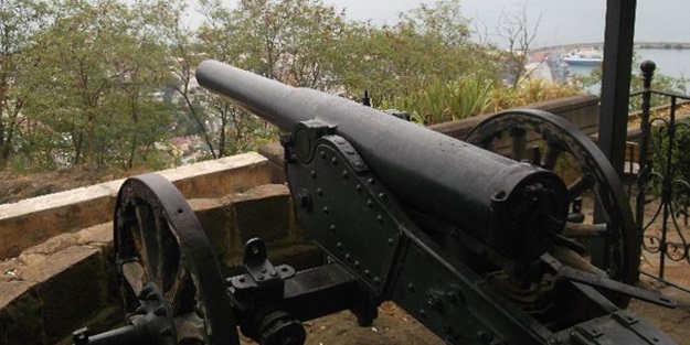 Ramazan topu gözünü çıkardı