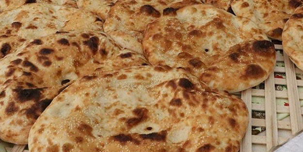 Ramazanda tok tutan ekmek 3 ay bayatlamıyor!