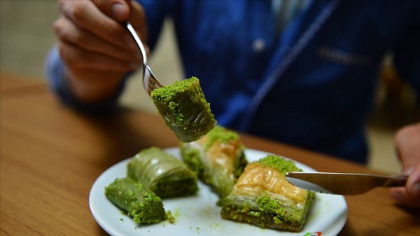 Ramazan'da verilen kiloları geri alabilirsiniz! Bayramda bu hataları yapmayın