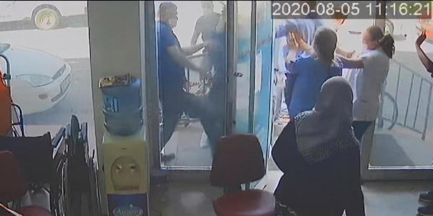 Rapor vermeyen doktora saldırı! O anlar kameralara yansıdı