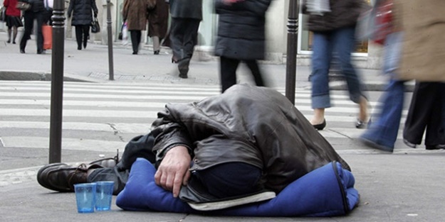 Rapor yayımlandı: Fransa'da yoksulluk giderek artırıyor