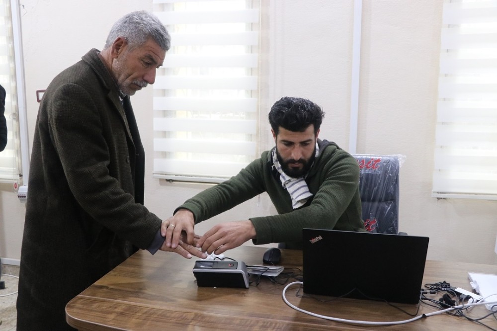 Rasulaynlılar yeni kimlik kartlarına kavuştu 
