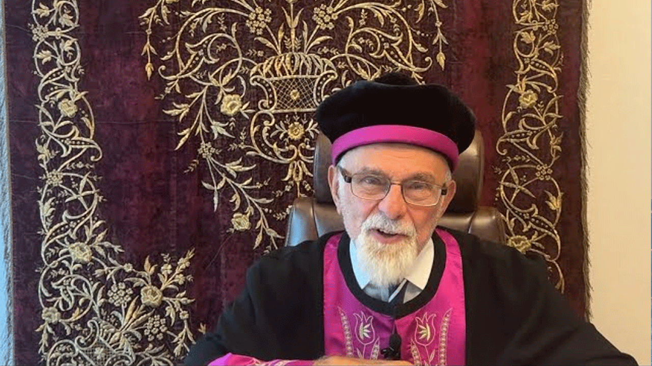 Rav İsak Haleva'yı böyle bilirdik! Merhum Abdurrahim Karakoç'un o yazısını gazete gazete gezip şikayet etmişti