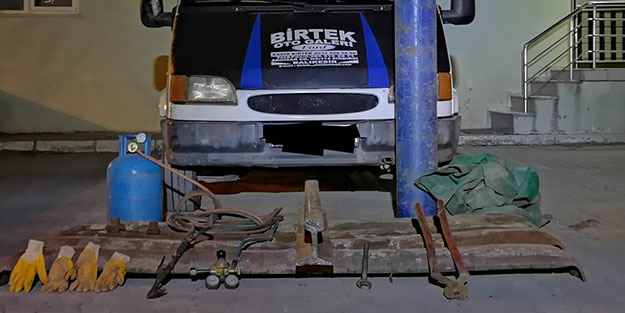 Ray hırsızları kıskıvrak yakalandı