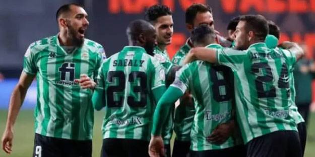 Real Betis kupada avantajı aldı