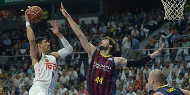 Real Madrid: 78 - Barcelona: 72