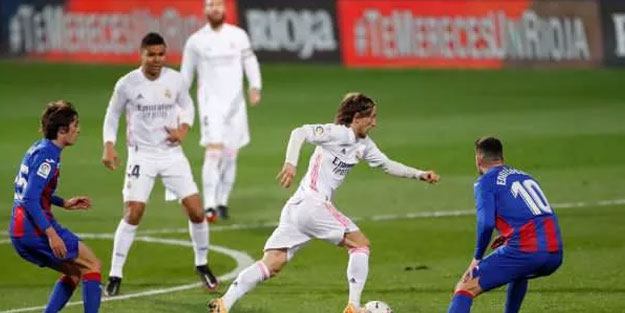 Real Madrid, Eibar engelini 3 golle geçti