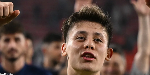 Real Madrid mi, Barcelona mı? Milyonların gözü kulağı bu haberdeydi! Rakam dudak uçuklattı