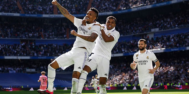 Real Madrid ve Napoli turladı