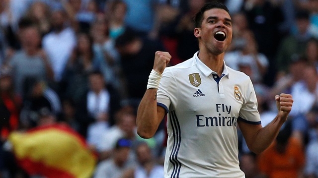 Real Madridli 'Pepe' imzayı atıyor
