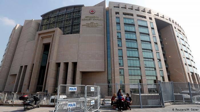 RedHack davası ertelendi: Yurtdışına çıkış yasağına devam kararı