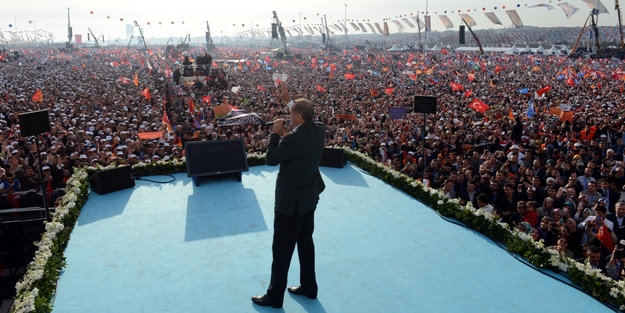 Erdoğan meydanlara iniyor
