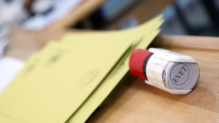 Referandumdan 'Evet' çıkarsa 18 madde ile neler değişecek?