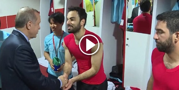 Reis-i Cumhur'dan Milli Takıma sürpriz ziyaret