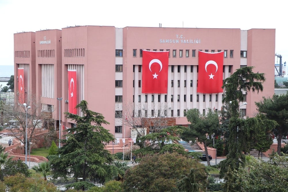 Rejimin hain saldırısına Samsun Valiliğinden bayraklı tepki 