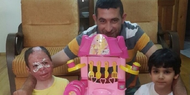 Rejimin saldırısında yaralanan Minik Hibe yardım bekliyor