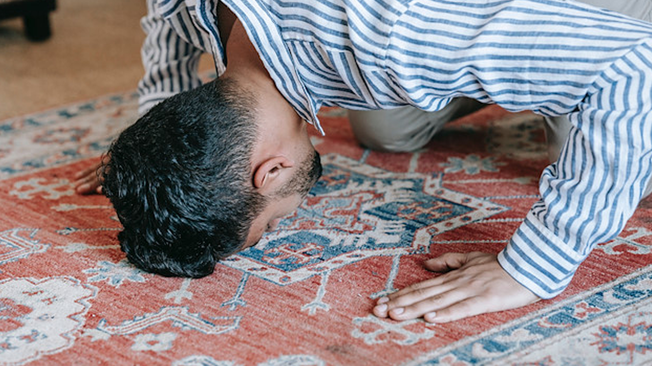 Reklam arası kılınan namaz