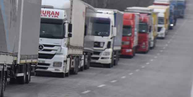 Rekor kırıldı! Tam 30 bin 568 TIR geçti