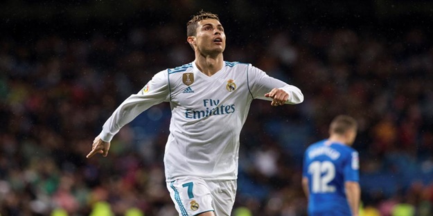 Rekorların adamı Ronaldo! La Liga'da 300.golünü attı